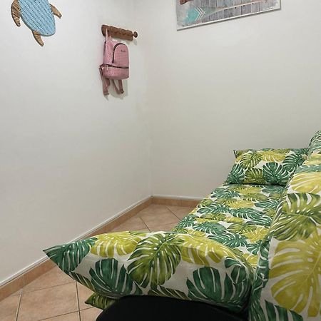 Appartamento Al Centro Di Ustica 우스티카 외부 사진