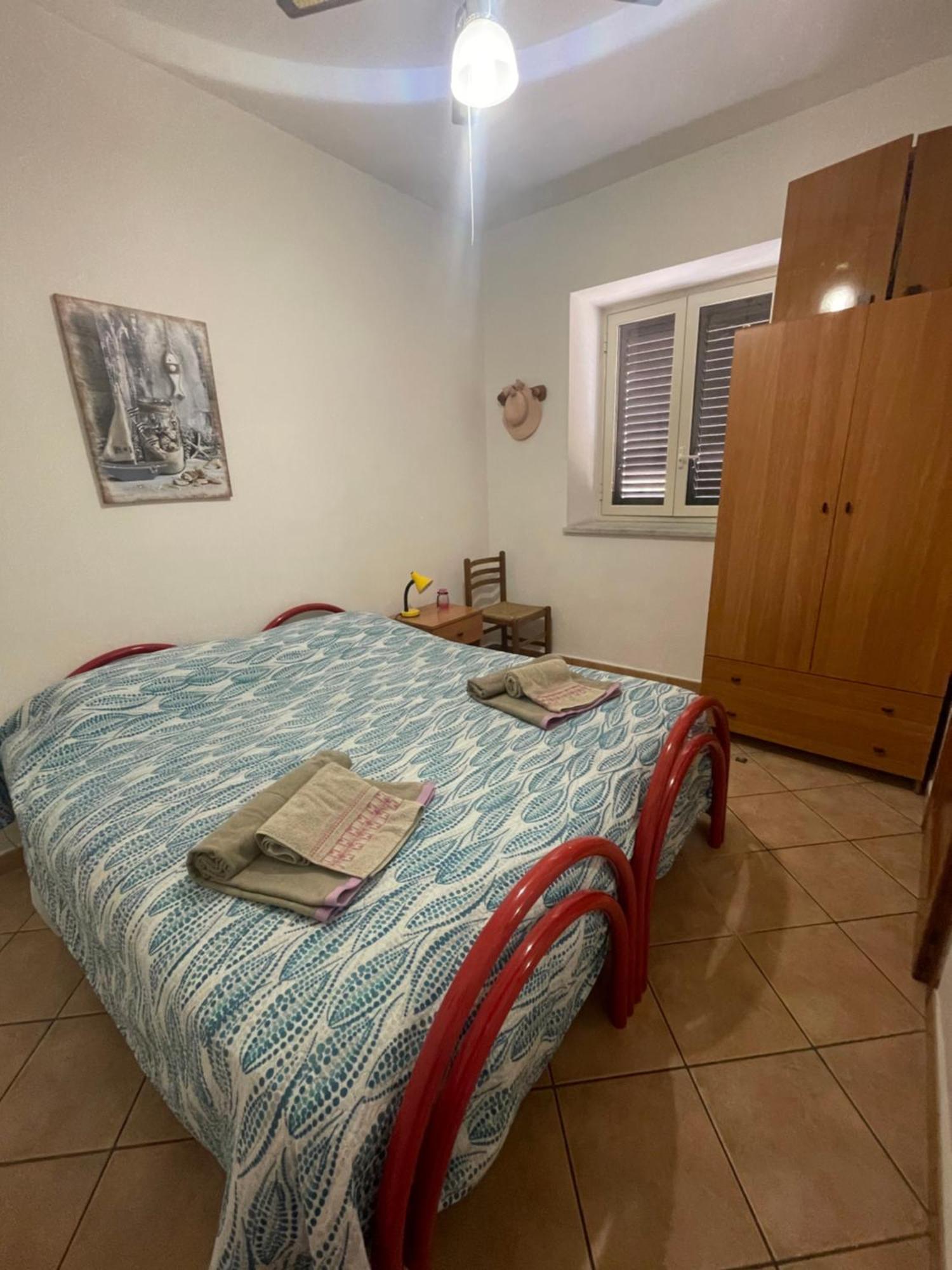 Appartamento Al Centro Di Ustica 우스티카 외부 사진